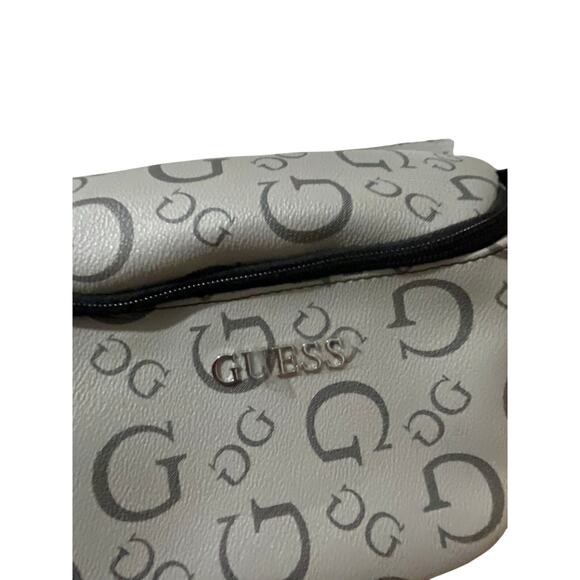 Guess Women's Cassius Grey Monogram Bum Santos Travel Belt Bag New with Tag - Picture 2 of 8